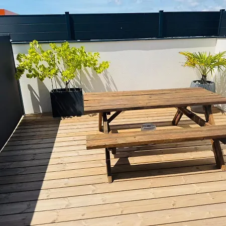 Avec Terrasse