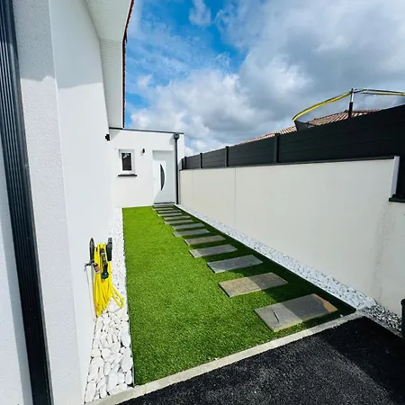 Avec Terrasse *